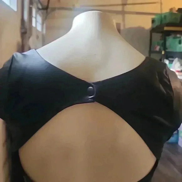 FREE PEOPLE MINI VEGAN LEATHER DRESS OPEN BACK SIZE 0 NEW NO TAGS - Picture 6 of 6
